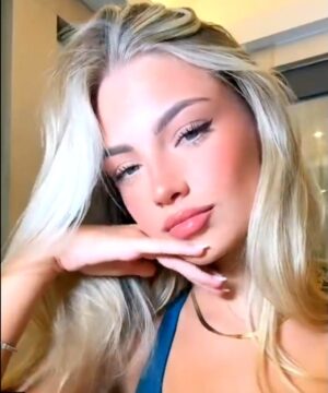 Who is Lily Lang and why is she going viral on Social Media - The SEC