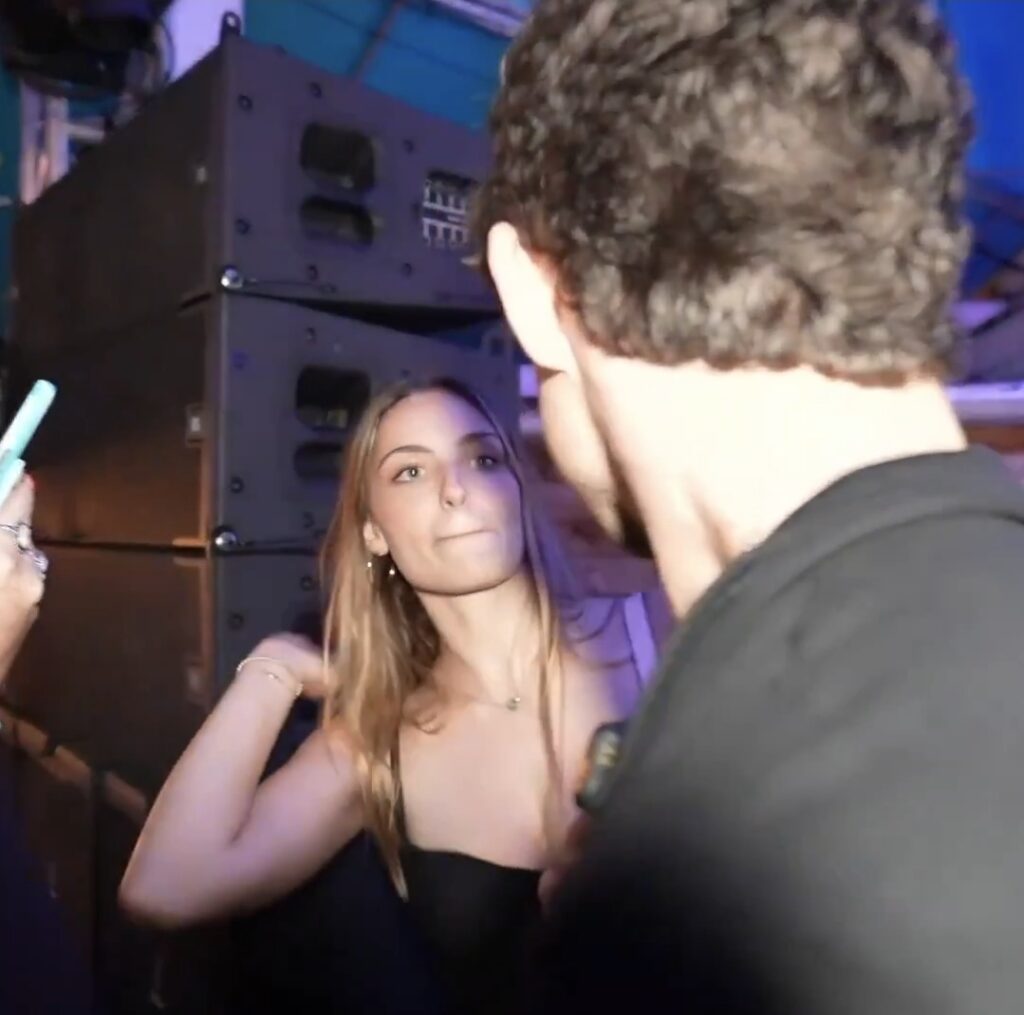 police after a random girl slaps him on face